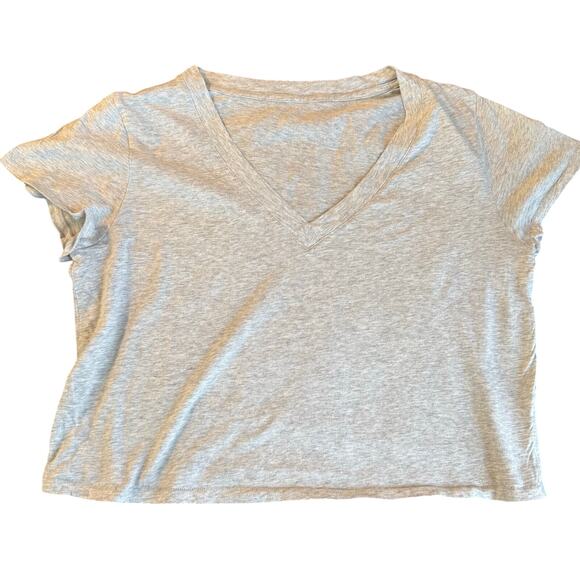 Universal Thread Gray Cropped V-Neck T-Shirt Women’s XL Soft Stretchy - Picture 1 of 6